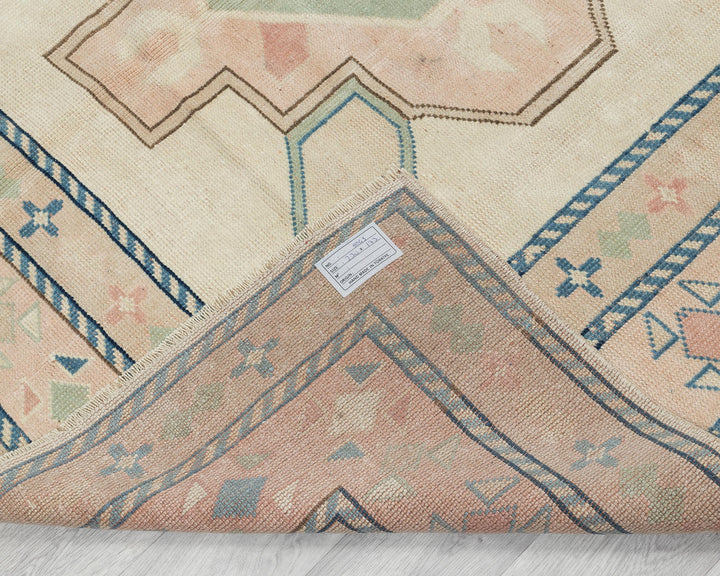 Neutral Oushak Rug 5' 8" x 7' 7" | No. VR76164