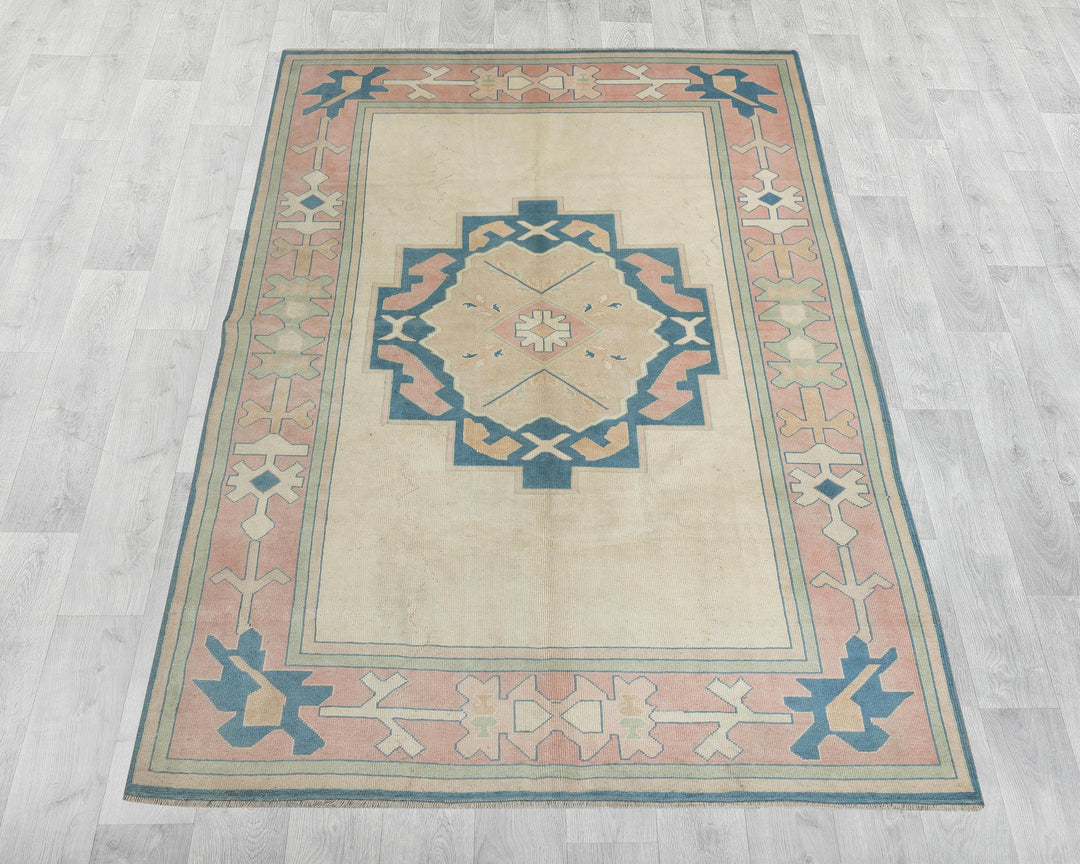 Neutral Oushak Rug 6' 7" x 8' 11" | No. VR18075