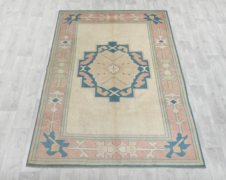 Neutral Oushak Rug 6' 7" x 8' 11" | No. VR18075