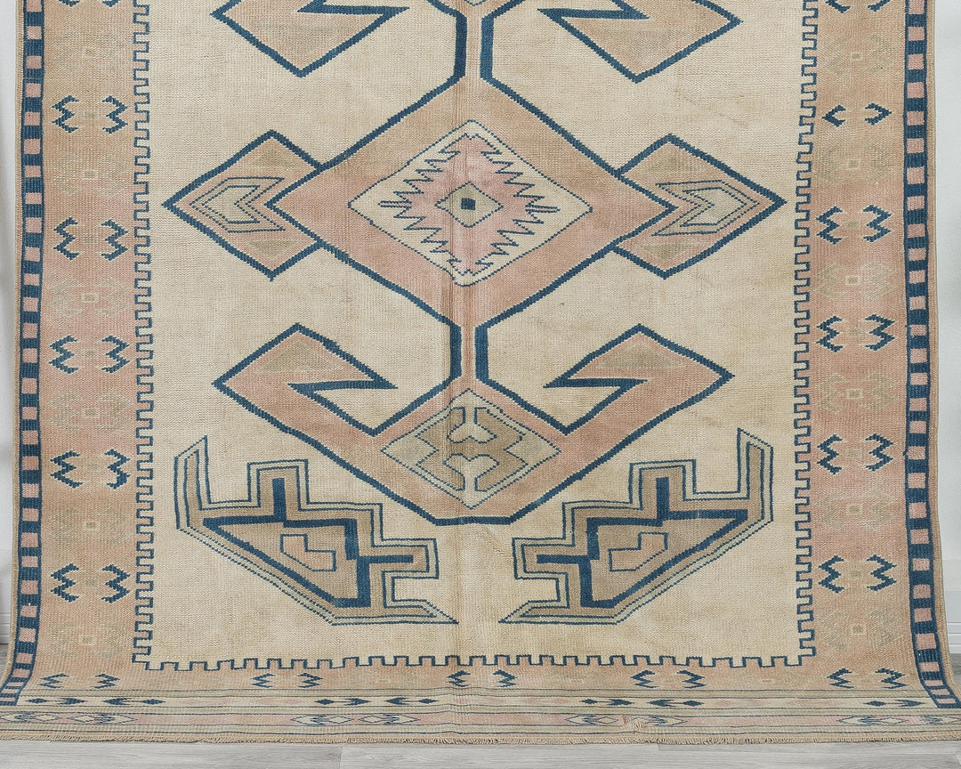 Oushak Rug 5' 8" x 7' 11" | No. VR20330