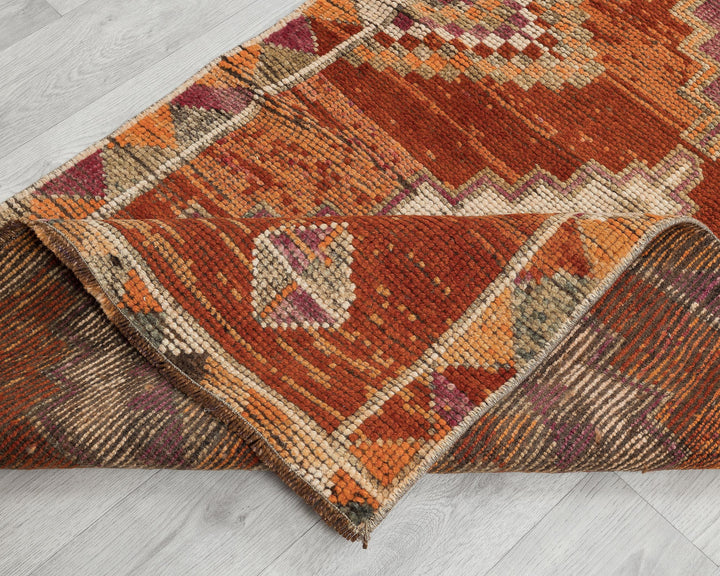 Runner Rug 2' 11" x 11' 2" | No. VR91112