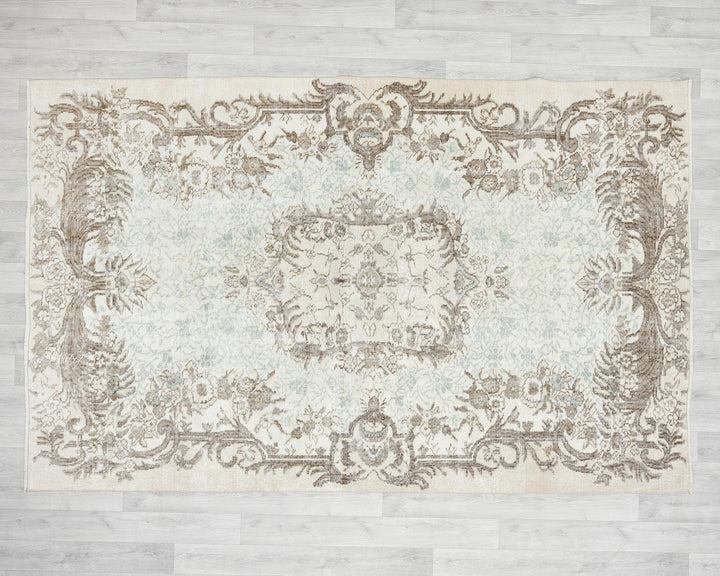Beige Oushak Rug 5' 7" x 8' 4" | No. VR20048