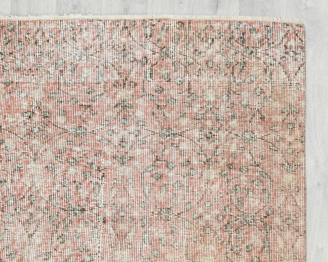 Vintage Turkish Rug 4' 8" x 7' 1" | No. VR61213