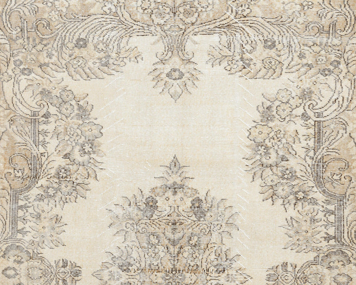 Beige Oushak Rug 5' 7" x 8' 11" | No. VR59392