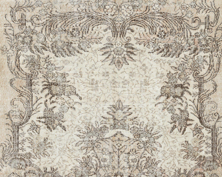Oushak Rug 5' 7" x 8' 8" | No. VR88359