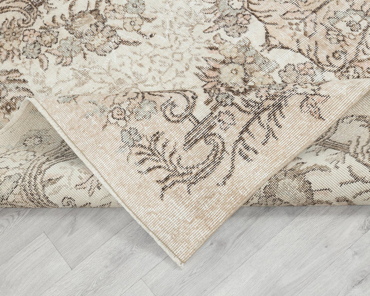 Oushak Rug 5' 7" x 8' 8" | No. VR88359