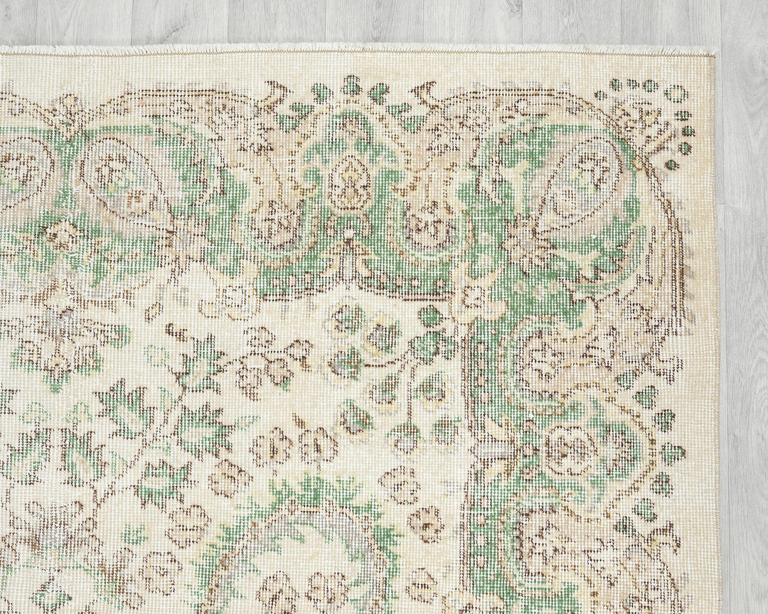 Oushak Rug 5' 5" x 9' | No. VR95701