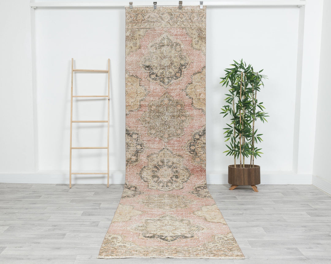 Runner Rug 3' 1" x 12' 5" | No. VR36412