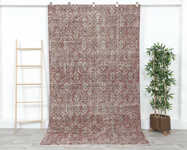 Red Oushak Rug 5' x 8' 7" | No. VR42124