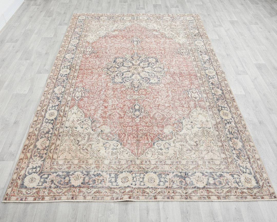 Oushak Rug 5' 8" x 8' 7" | No. VR60261