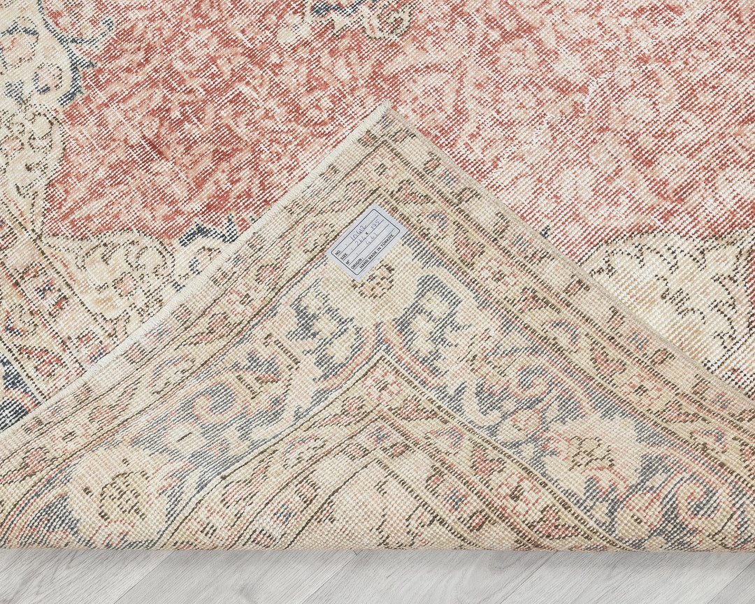 Oushak Rug 5' 8" x 8' 7" | No. VR60261