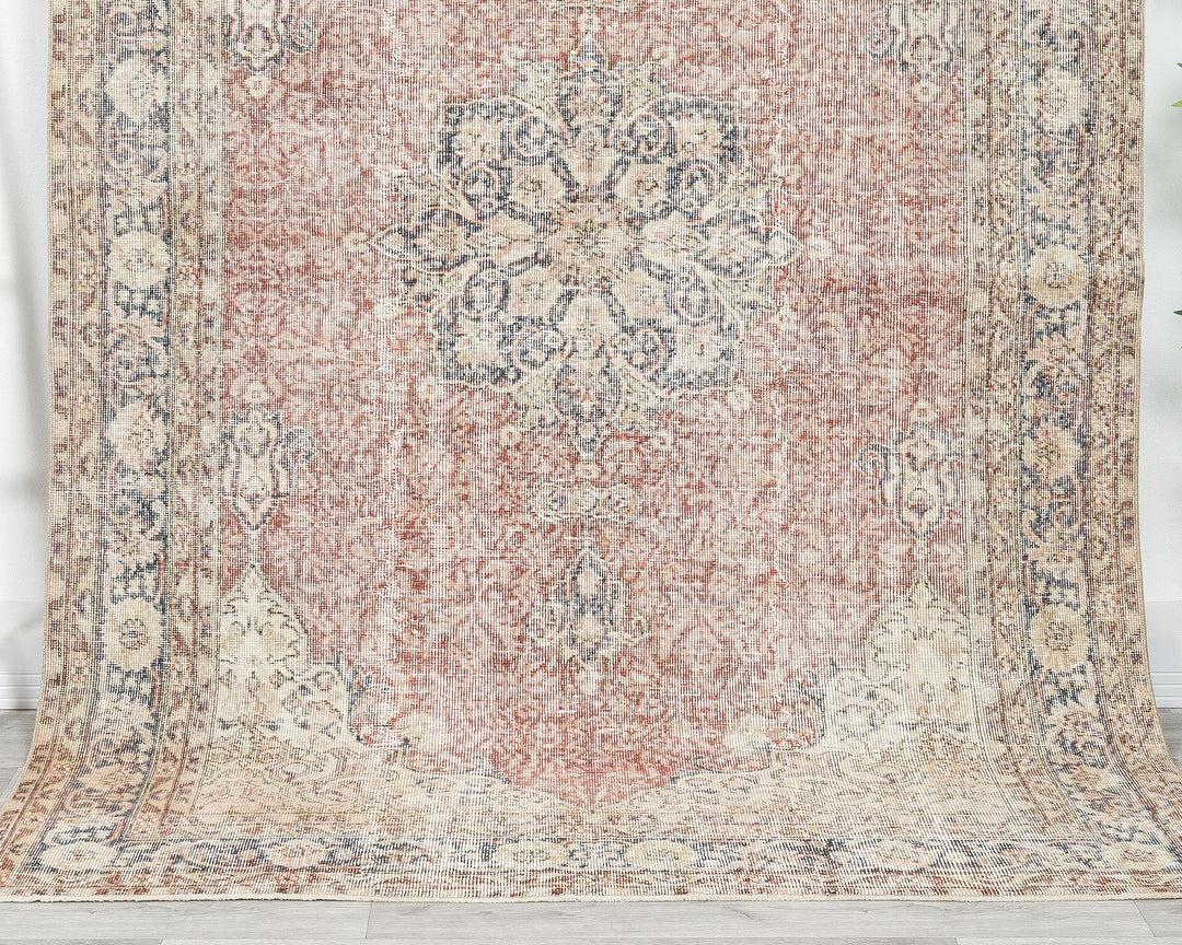 Oushak Rug 5' 8" x 8' 7" | No. VR60261