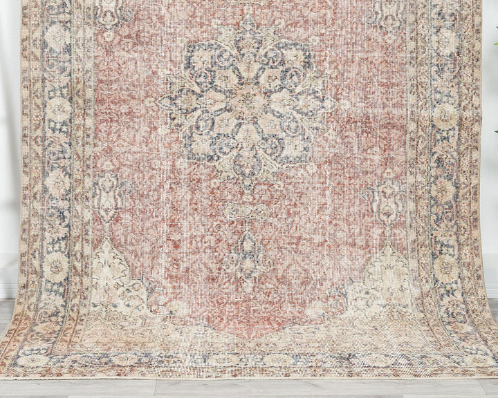 Oushak Rug 5' 8" x 8' 7" | No. VR60261