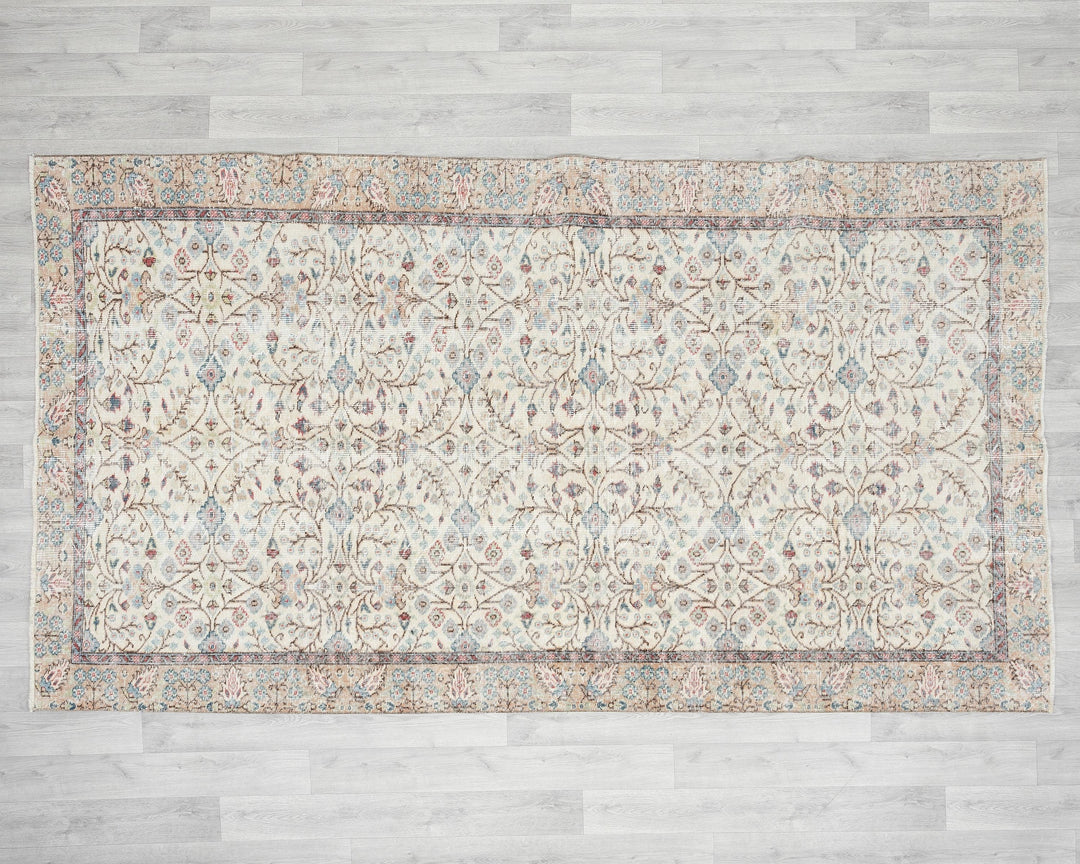 Beige Oushak Rug 5' 2" x 9' | No. VR69627