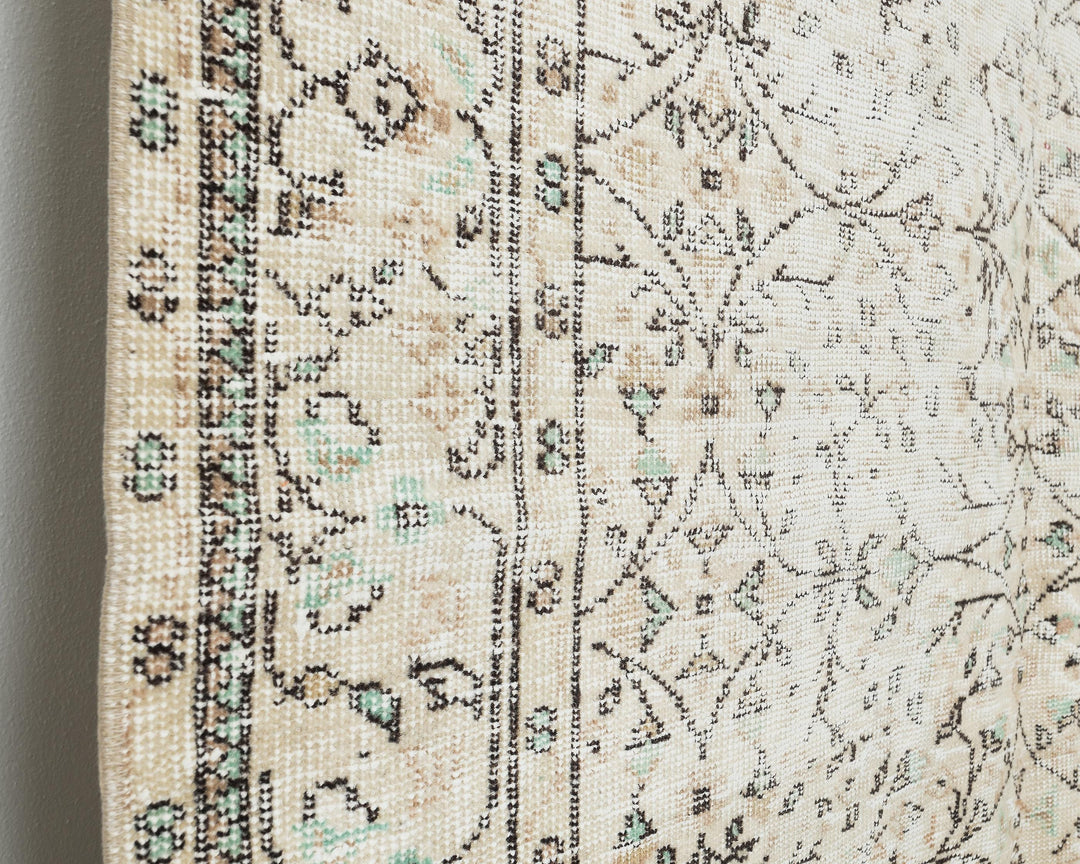 Oushak Rug 5' 8" x 9' | No. VR14247
