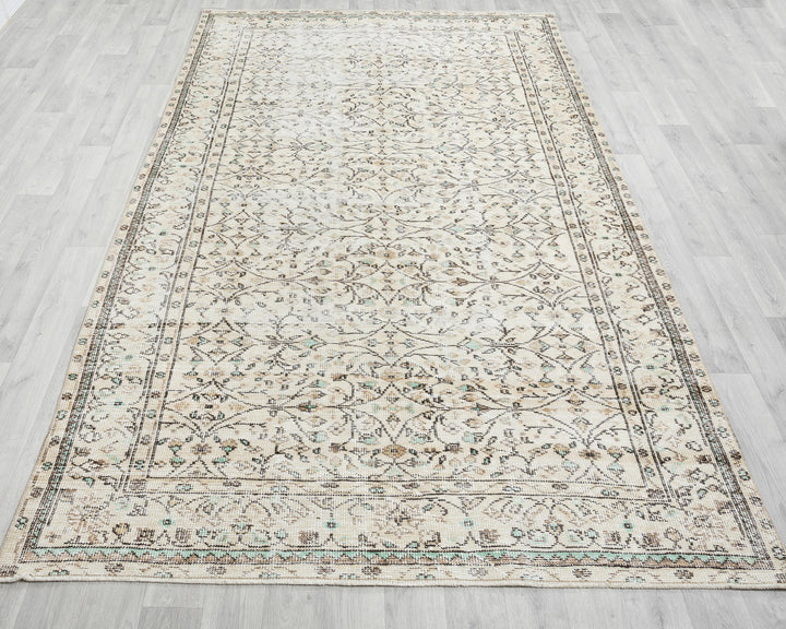 Oushak Rug 5' 8" x 9' | No. VR14247