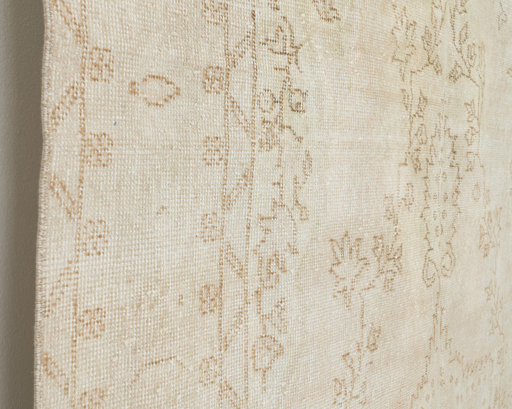 Beige Oushak Rug 5' 4" x 9' 7" | No. VR75254