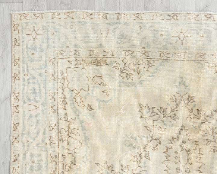 Beige Oushak Rug 5' 8" x 9' 10" | No. VR19276