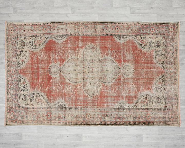 Distressed Oushak Rug 6' x 9' 4" | No. VR11042