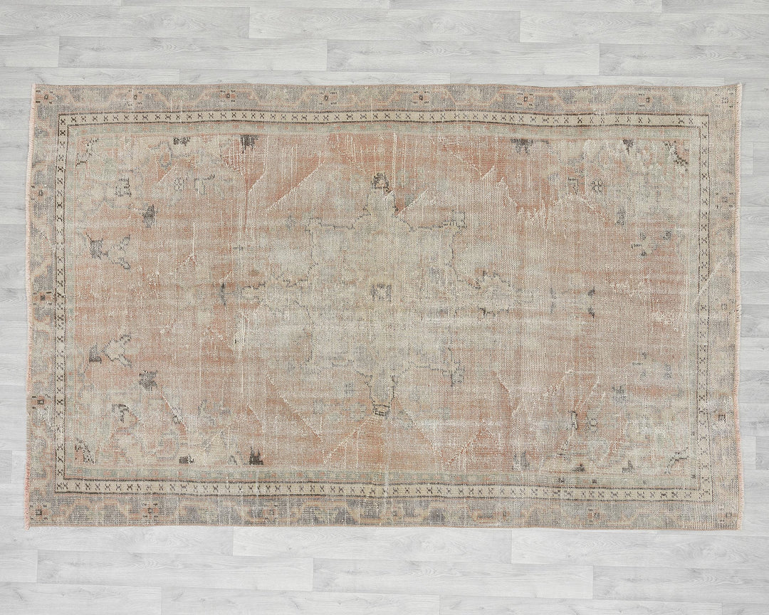 Neutral Oushak Rug 5' 7" x 8' 6" | No. VR94684