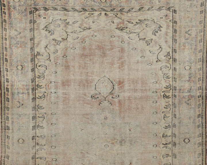 Beige Oushak Rug 6' 1" x 9' 8" | No. VR54070