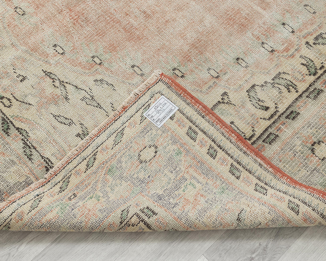 Beige Oushak Rug 6' 1" x 9' 8" | No. VR54070