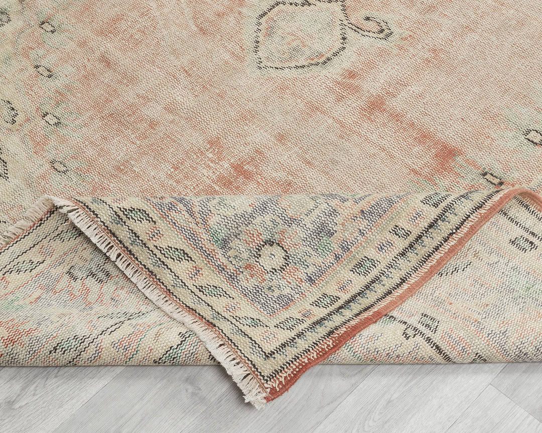 Beige Oushak Rug 6' 1" x 9' 8" | No. VR54070