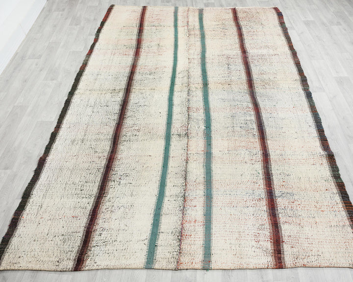 Faded Kilim Rug 6' 6" x 9' 9" | No. VR22033