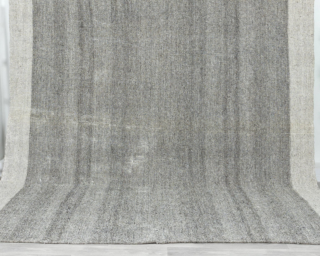 Gray Kilim Rug 8' 6" x 10' 6" | No. VR23080