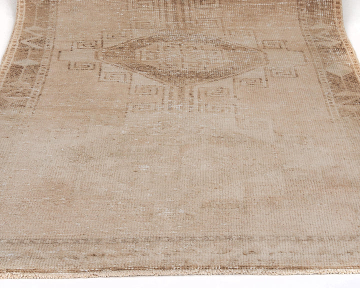 Neutral Runner Rug 3' 7" x 11' 4" | No. VR15981