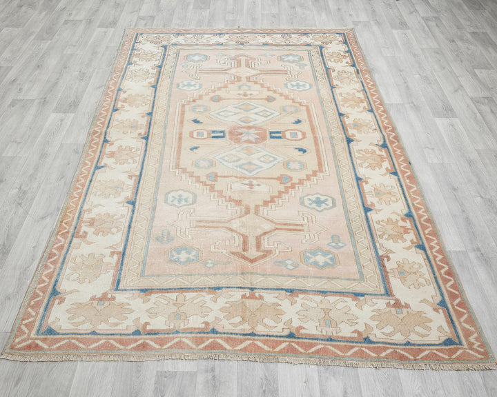 Beige Oushak Rug 5' 1" x 7' 8" | No. VR39824