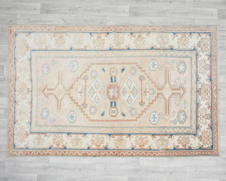 Beige Oushak Rug 5' 1" x 7' 8" | No. VR39824