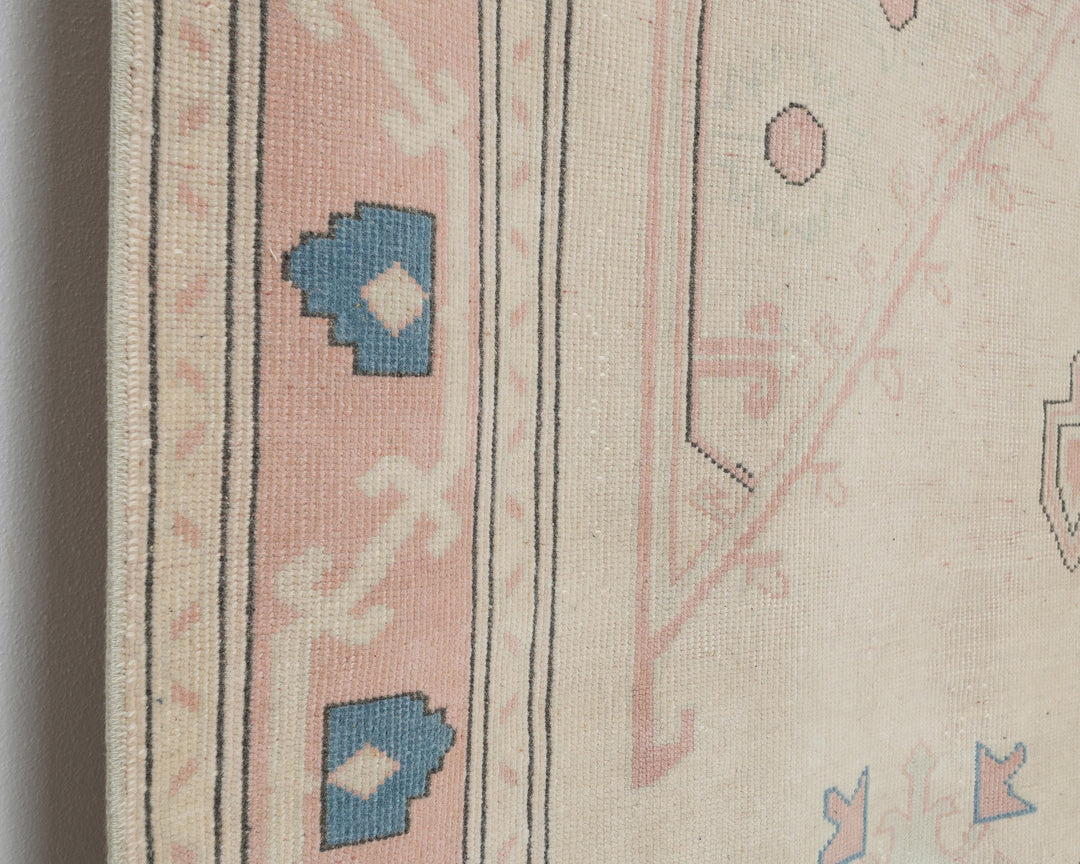 Beige Oushak Rug 6' 3" x 9' 2" | No. VR32890