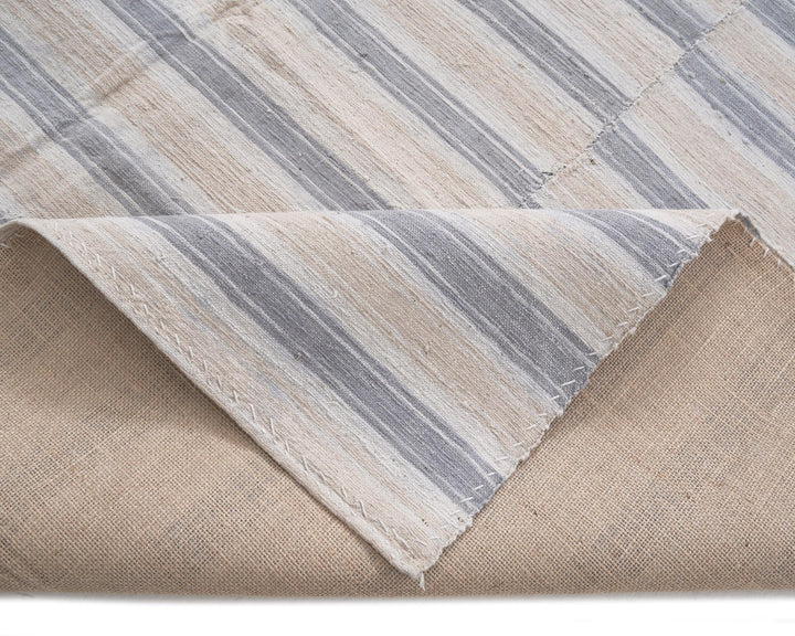 Neutral Kilim Rug 5' 6" x 8' 8" | No. VR81286