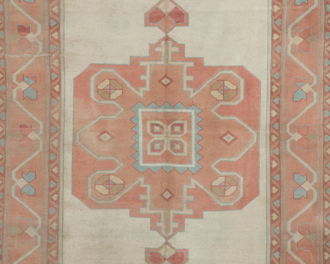 Neutral Oushak Rug 5' 1" x 7' 5" | No. VR59489