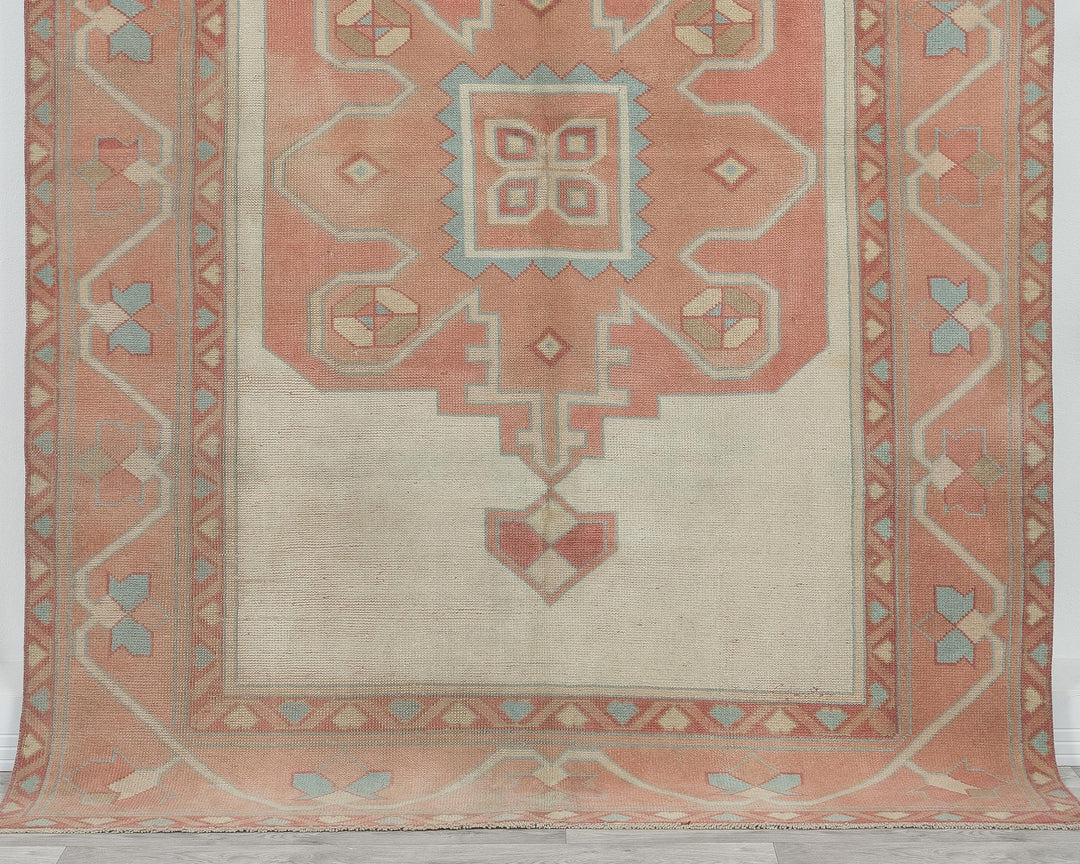 Neutral Oushak Rug 5' 1" x 7' 5" | No. VR59489