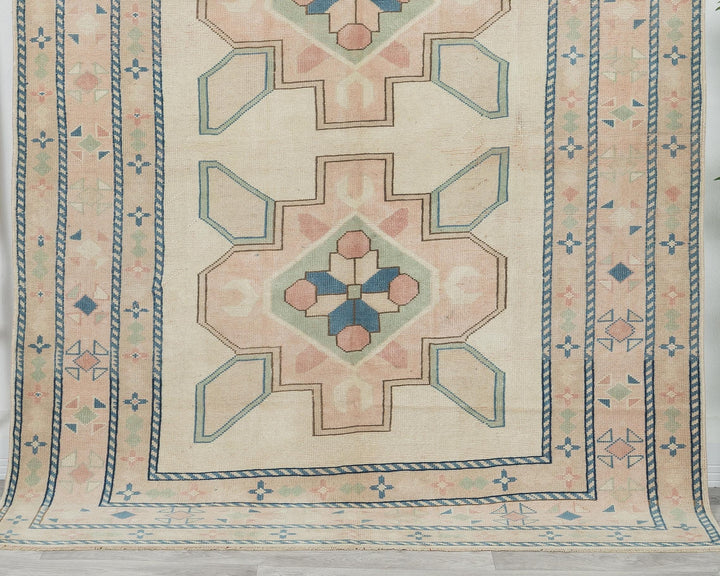 Neutral Oushak Rug 5' 8" x 7' 7" | No. VR76164