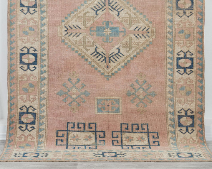 Beige Oushak Rug 4' 11" x 7' 11" | No. VR73000