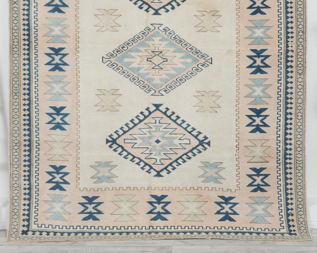 Beige Oushak Rug 5' 6" x 7' 1" | No. VR55622
