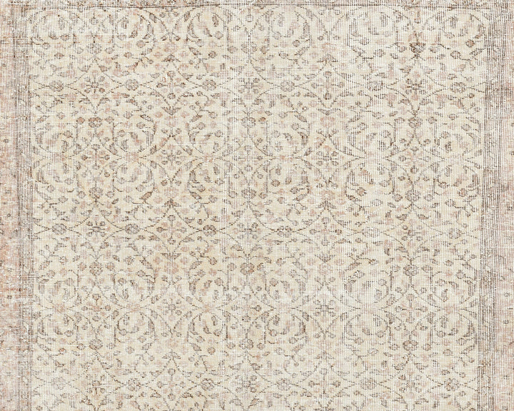 Neutral Oushak Rug 4' 9" x 8' | No. VR16136