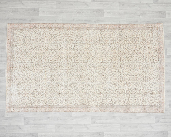 Neutral Oushak Rug 4' 9" x 8' | No. VR16136