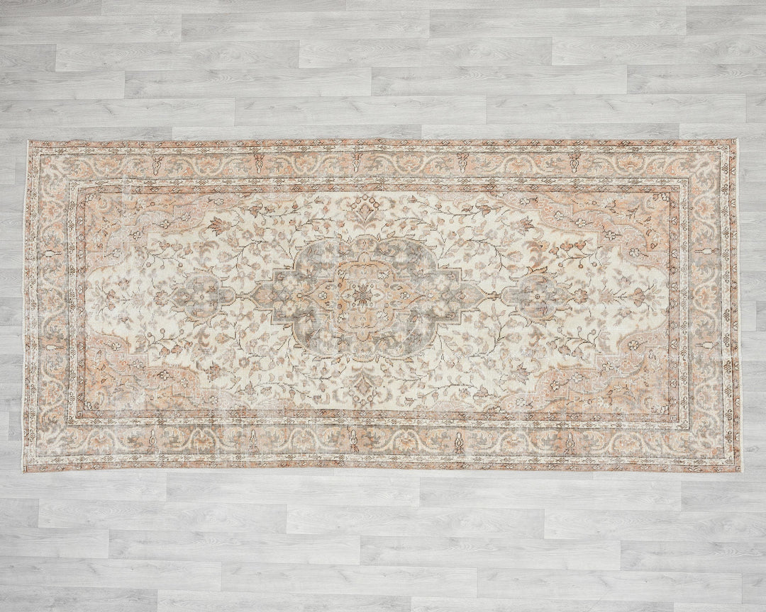 Rust Oushak Rug 9' 2" x 4' 7" | No. VR18607