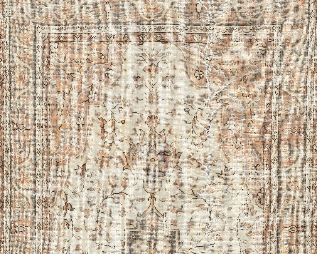 Rust Oushak Rug 9' 2" x 4' 7" | No. VR18607