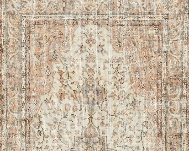 Rust Oushak Rug 9' 2" x 4' 7" | No. VR18607