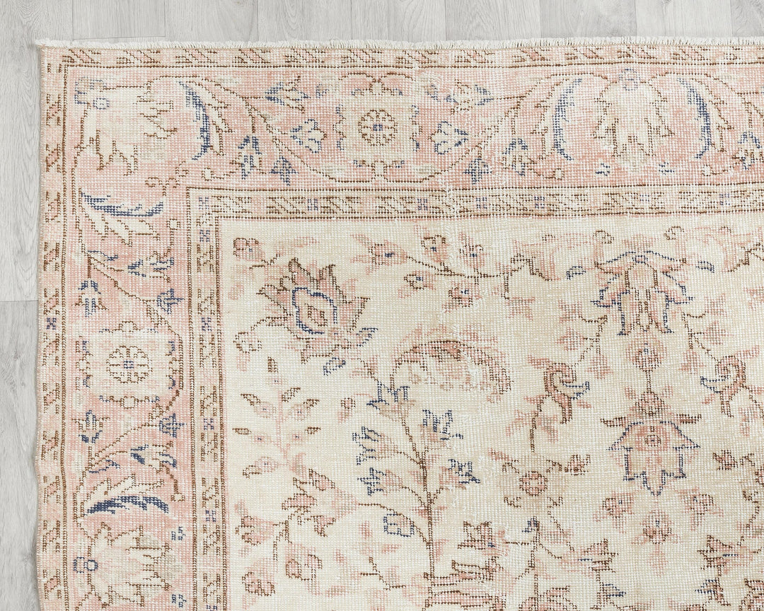 Beige Oushak Rug 8' 2" x 4' 11" | No. VR39942