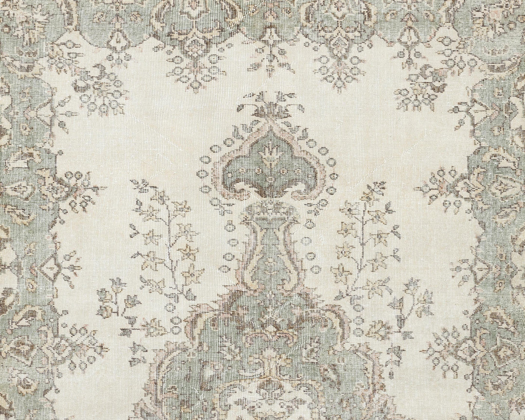 Beige Oushak Rug 9' 6" x 5' 9" | No. VR62682