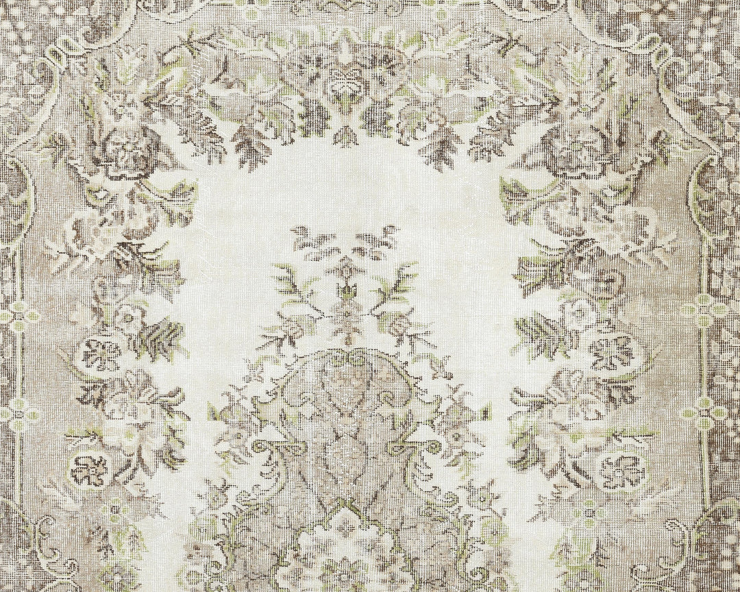Neutral Oushak Rug 9' 1" x 5' 10" | No. VR96448