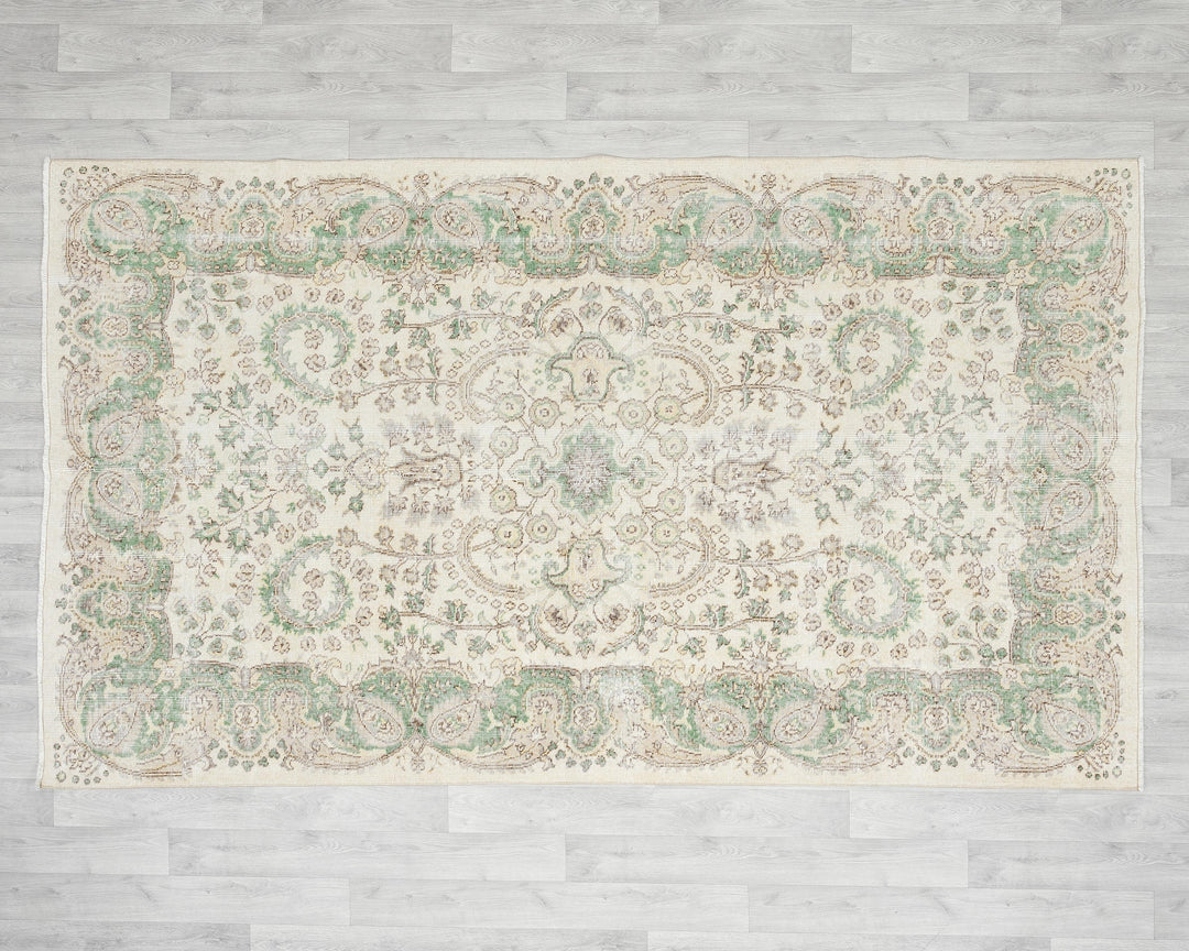 Oushak Rug 5' 5" x 9' | No. VR95701