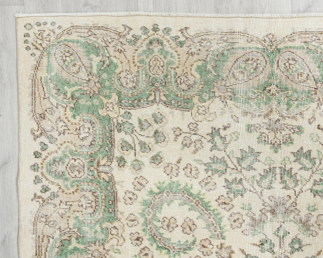 Oushak Rug 5' 5" x 9' | No. VR95701