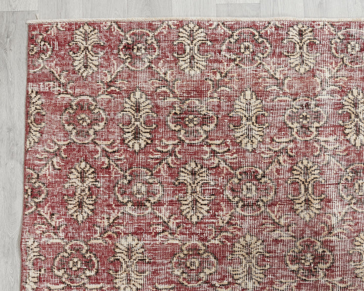 Red Oushak Rug 5' x 8' 7" | No. VR42124